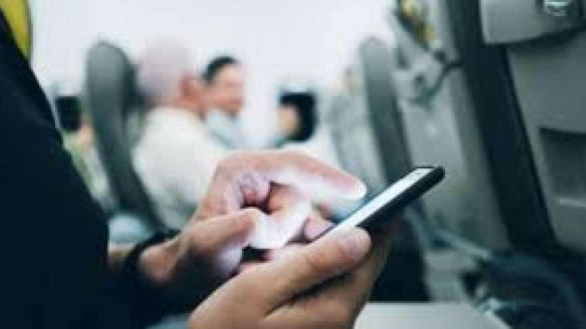 Internet, calling and texting on flight gets nod from telecom commission Internet, calling and texting on flight gets nod from telecom commission