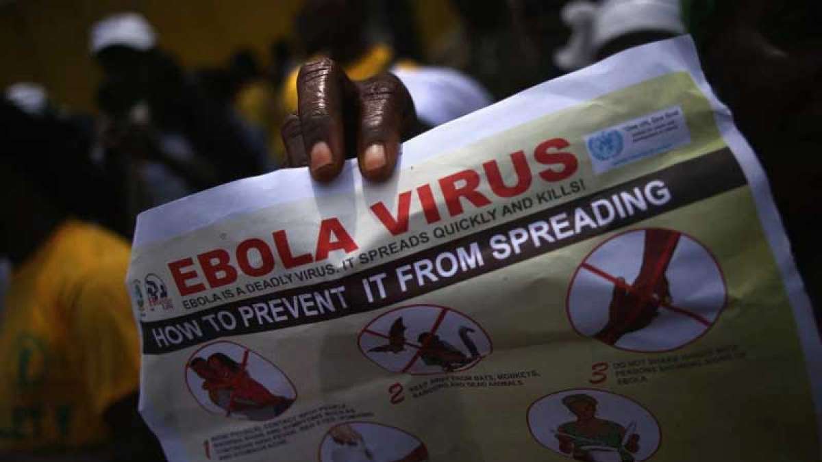 Mass vaccination can't stop Ebola outbreak: Five ways to prevent yourself Mass vaccination can't stop Ebola outbreak: Five ways to prevent yourself