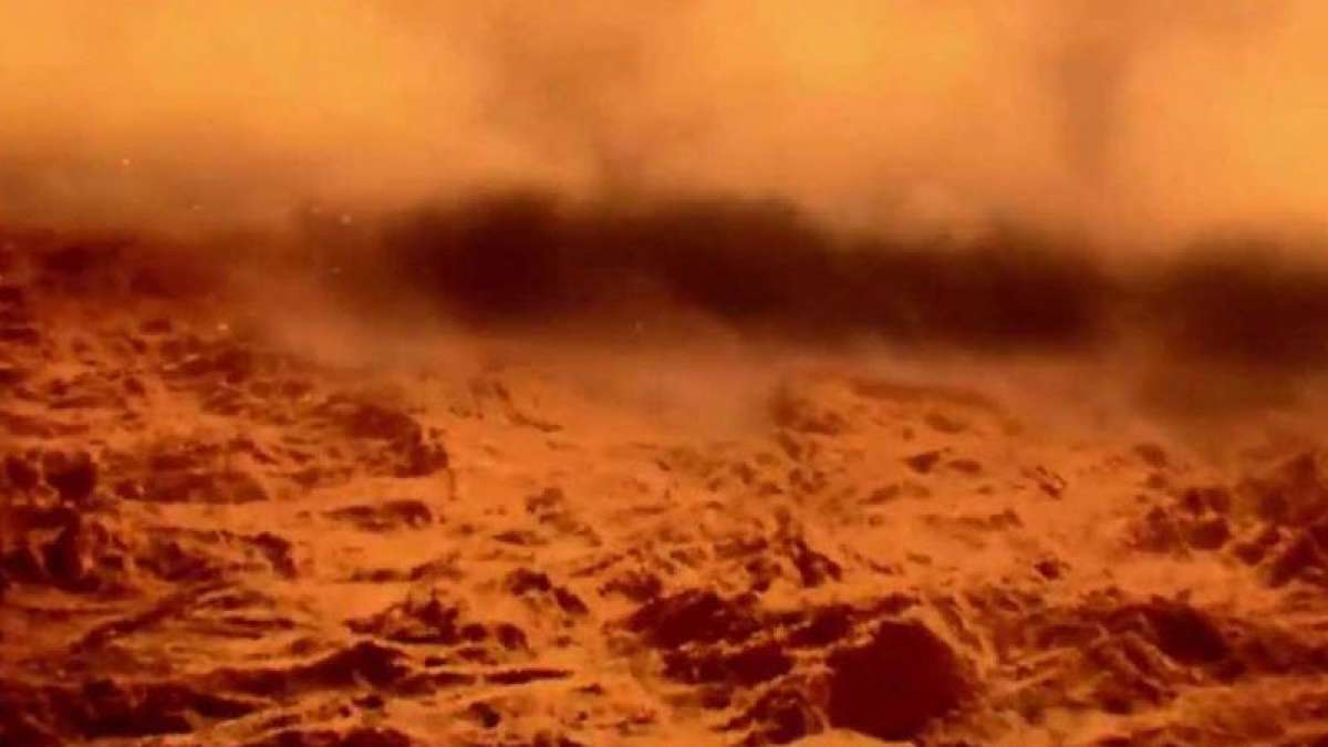 NASA's Curiosity rover captures images of Martian dust storm NASA's Curiosity rover captures images of Martian dust storm