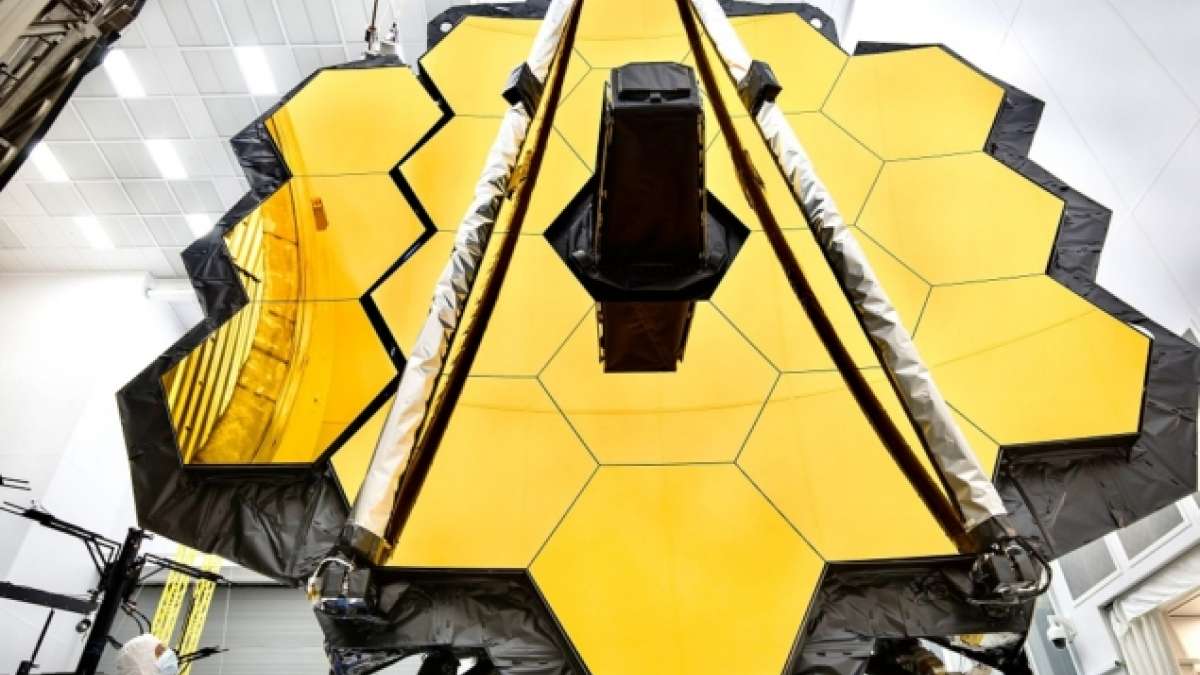 NASA's James Webb Space Telescope will cost more $800m NASA's James Webb Space Telescope will cost more $800m