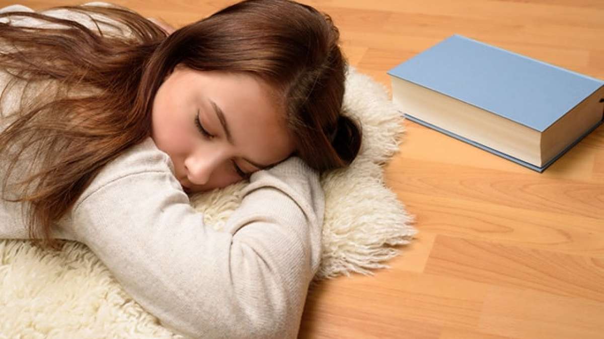 Sleeping on the floor allows proper communication of blood, coordinating the body and mind Sleeping on the floor allows proper communication of blood, coordinating the body and mind