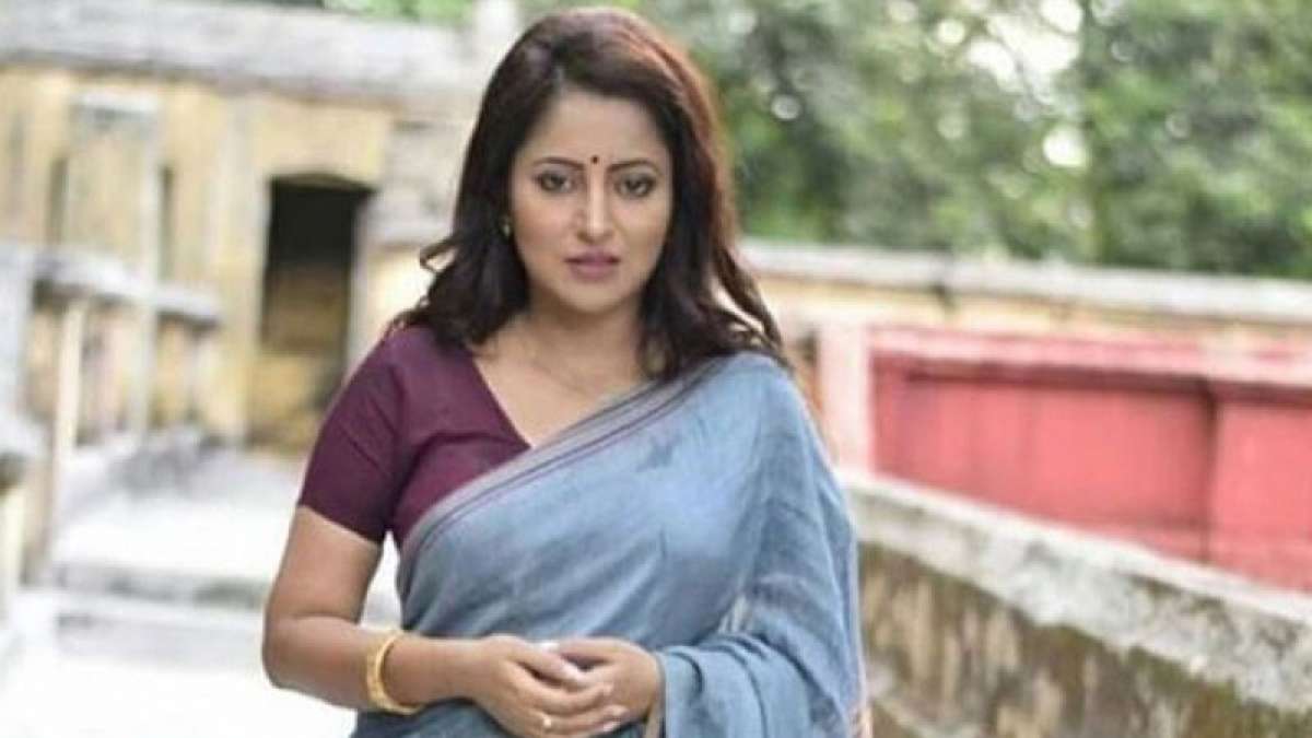 Famous Bengali actress Payel Chakraborty found dead in a hotel Famous Bengali actress Payel Chakraborty found dead in a hotel
