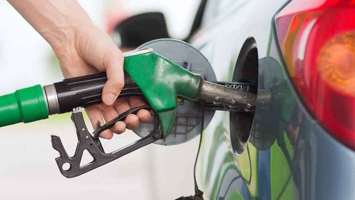 Price Hike: Petrol crosses Rs 81 mark in Delhi, diesel rises to Rs 73 Price Hike: Petrol crosses Rs 81 mark in Delhi, diesel rises to Rs 73