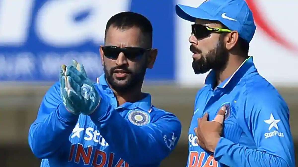Revealed: Why MS Dhoni gave away captaincy to Virat Kohli Revealed: Why MS Dhoni gave away captaincy to Virat Kohli