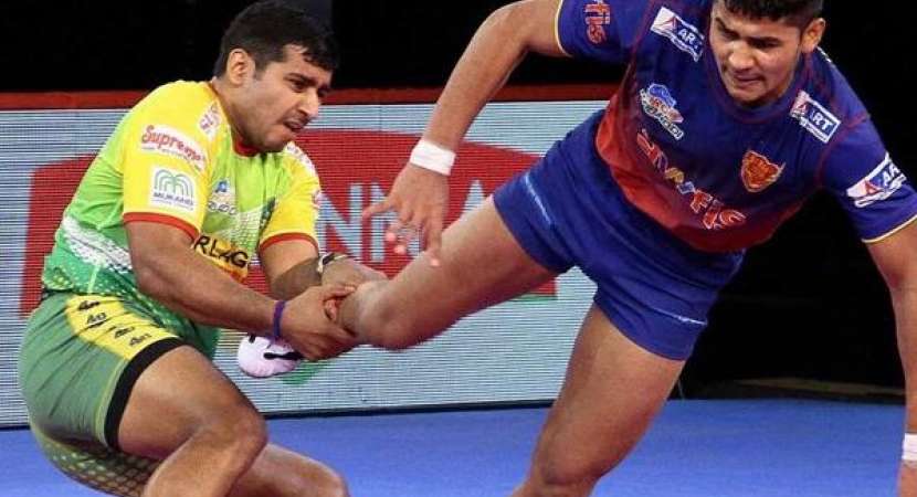 Dabang Delhi Vs Patna Pirates, PKL 6: Pardeep Narwal's guides Patna to 38-35 win over Delhi Dabang Delhi Vs Patna Pirates, PKL 6: Pardeep Narwal's guides Patna to 38-35 win over Delhi