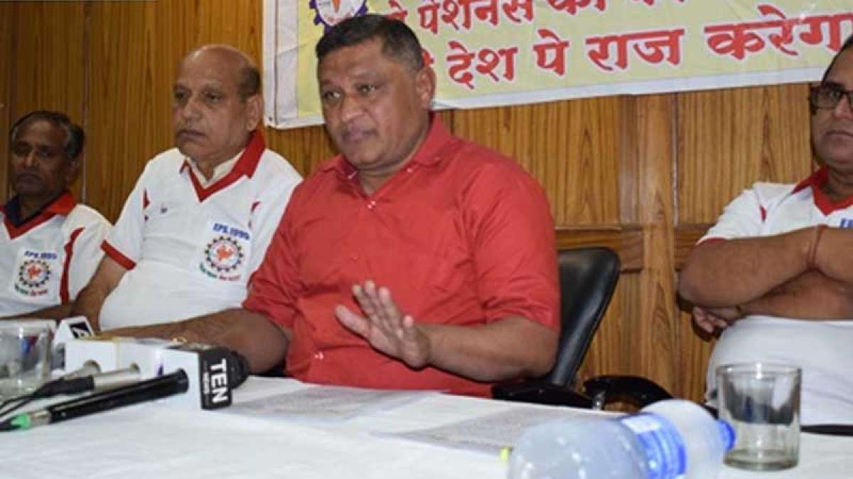 EPS-95 pensioners to commit mass suicide on December 7 if demands not met EPS-95 pensioners to commit mass suicide on December 7 if demands not met