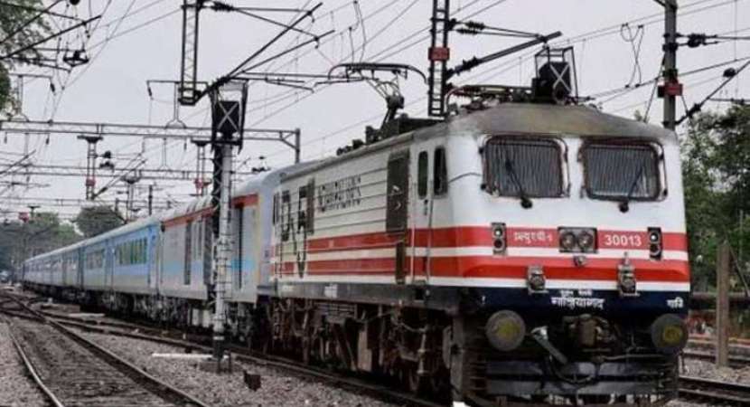 RRB Recruitment 2018: Indian Railways announces 5718 vacancies; apply at rrc-wr.com RRB Recruitment 2018: Indian Railways announces 5718 vacancies; apply at rrc-wr.com