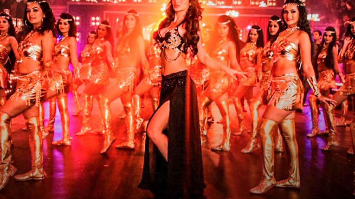 Mouni Roy dancing to the tunes of a reprised version of Gali Gali Mein from 1989 film Tridev Mouni Roy dancing to the tunes of a reprised version of Gali Gali Mein from 1989 film Tridev