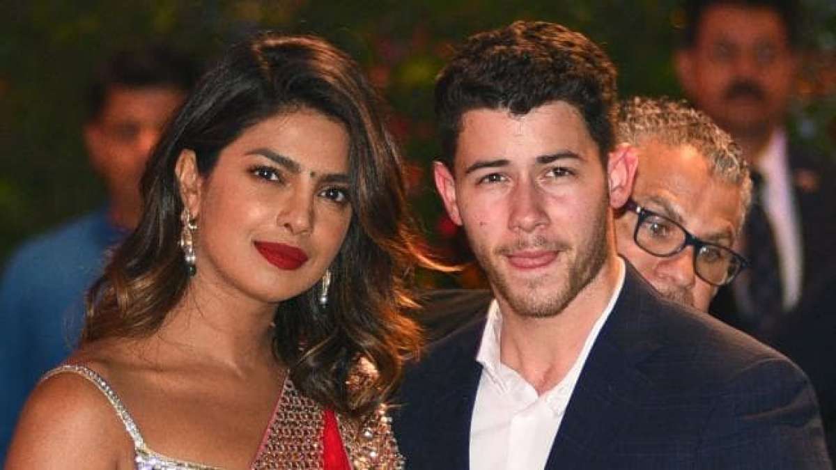 Kiss of love: Priyanka Chopra's latest picture with Nick Jonas Kiss of love: Priyanka Chopra's latest picture with Nick Jonas