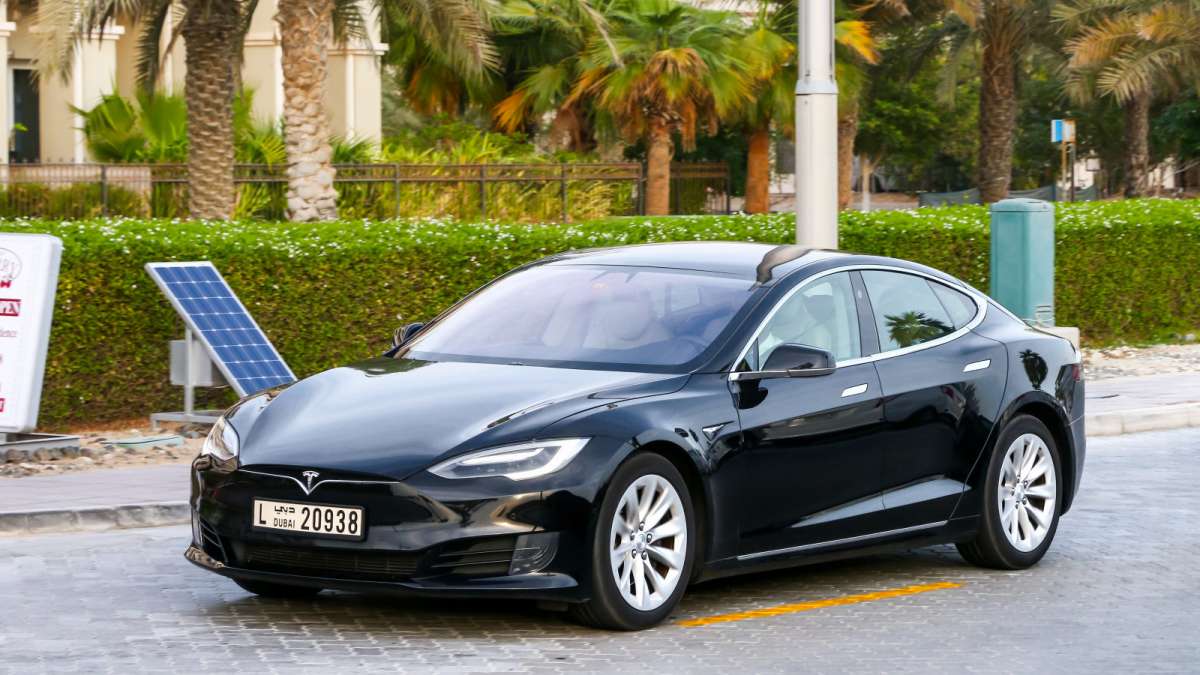 Tesla asks more employees to test new Autopilot hardware Tesla asks more employees to test new Autopilot hardware