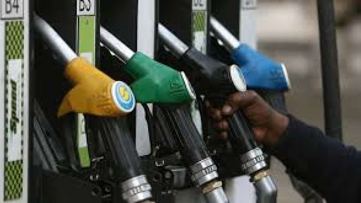 Fuel prices down 30 paise, petrol at new 2018 low Fuel prices down 30 paise, petrol at new 2018 low