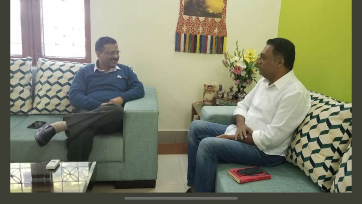Delhi: Kannada actor Prakash Raj meets CM Arvind Kejriwal Delhi: Kannada actor Prakash Raj meets CM Arvind Kejriwal