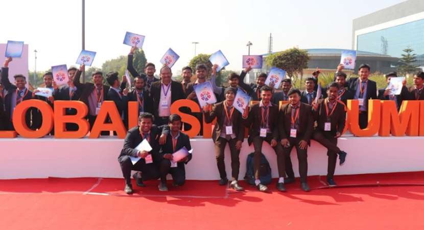 Global Skill Summit 2019: Over 1 lakh youths offered job letters during skill summit in Ranchi Global Skill Summit 2019: Over 1 lakh youths offered job letters during skill summit in Ranchi