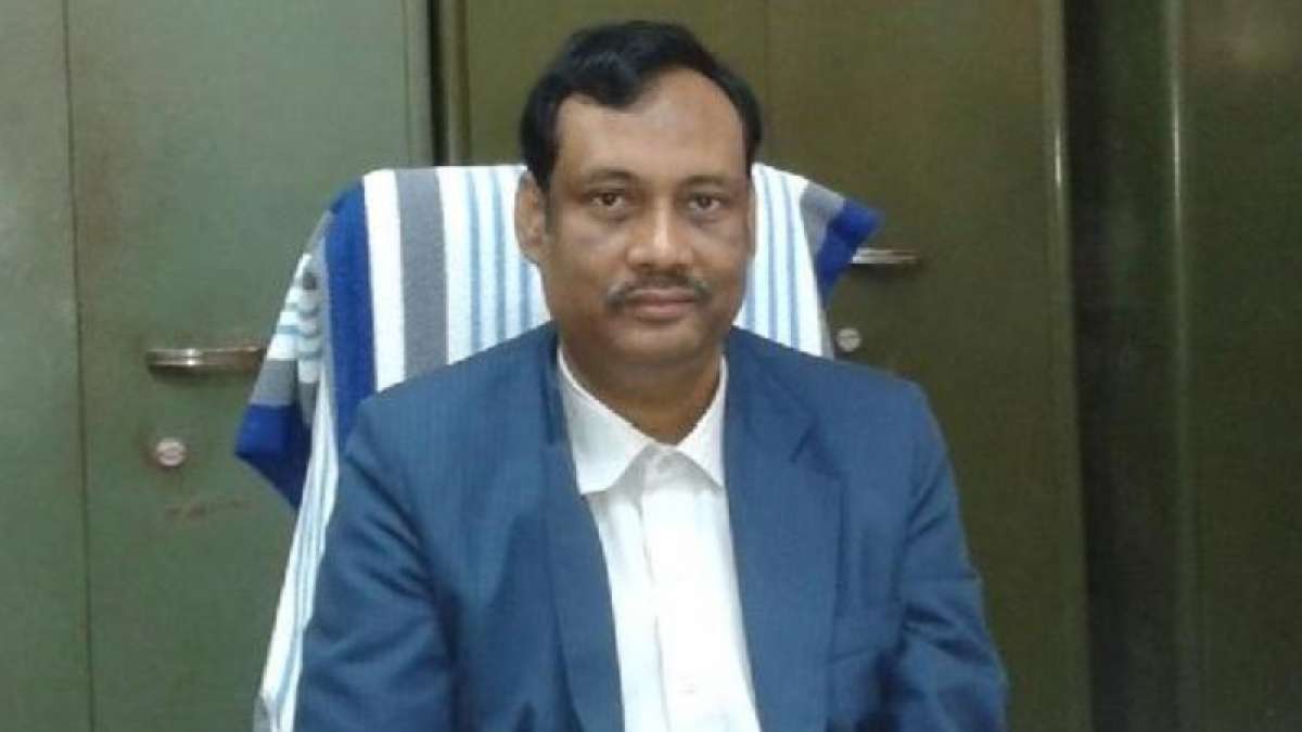 Jadavpur University professor Kanak Sarkar removed post 'virgin' comment on Facebook Jadavpur University professor Kanak Sarkar removed post 'virgin' comment on Facebook