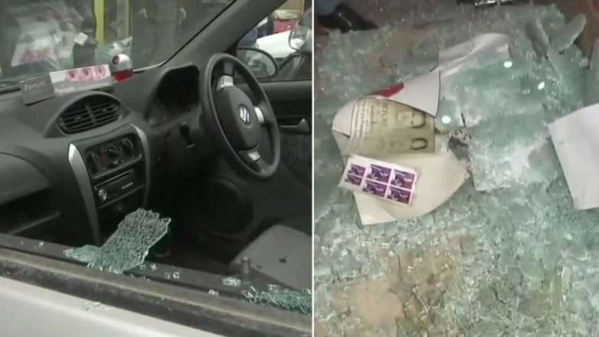Grenade Attack at Police Party in Lal Chowk's Ghanta Ghar (Photo Credits: ANI) Grenade Attack at Police Party in Lal Chowk's Ghanta Ghar (Photo Credits: ANI)
