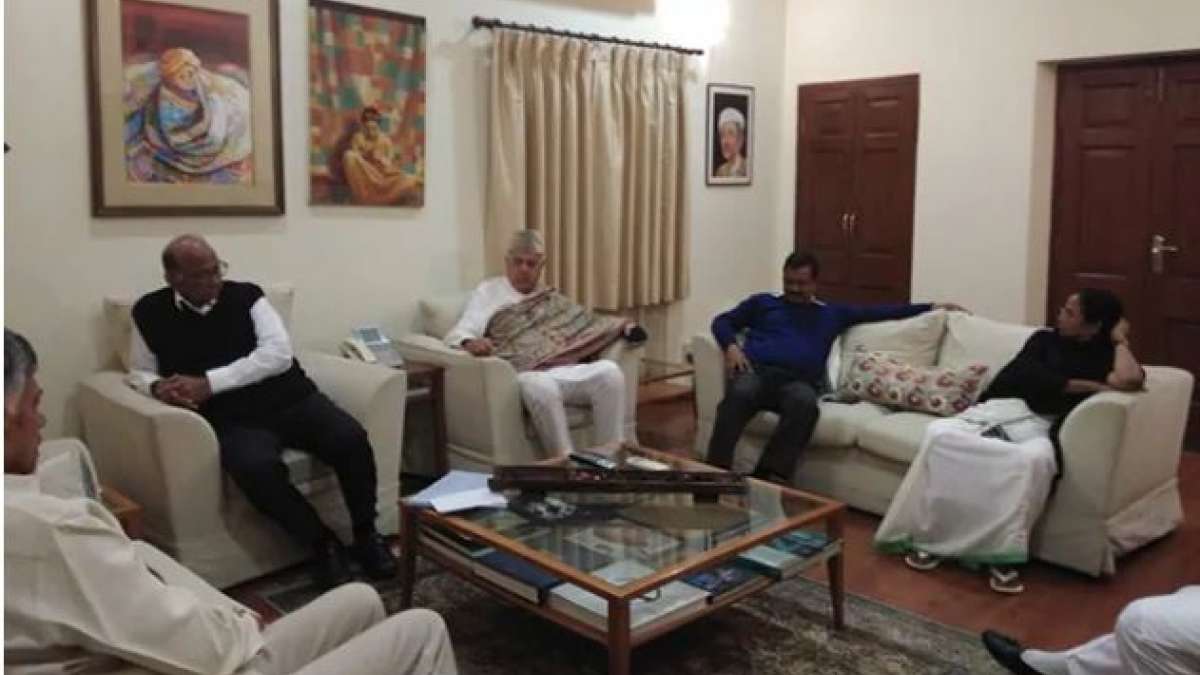 Congress nearly said no to an alliance with AAP Congress nearly said no to an alliance with AAP