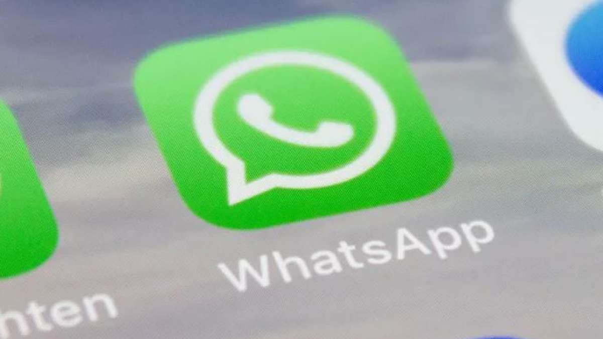 WhatsApp to show status from the contacts in frequent interaction WhatsApp to show status from the contacts in frequent interaction