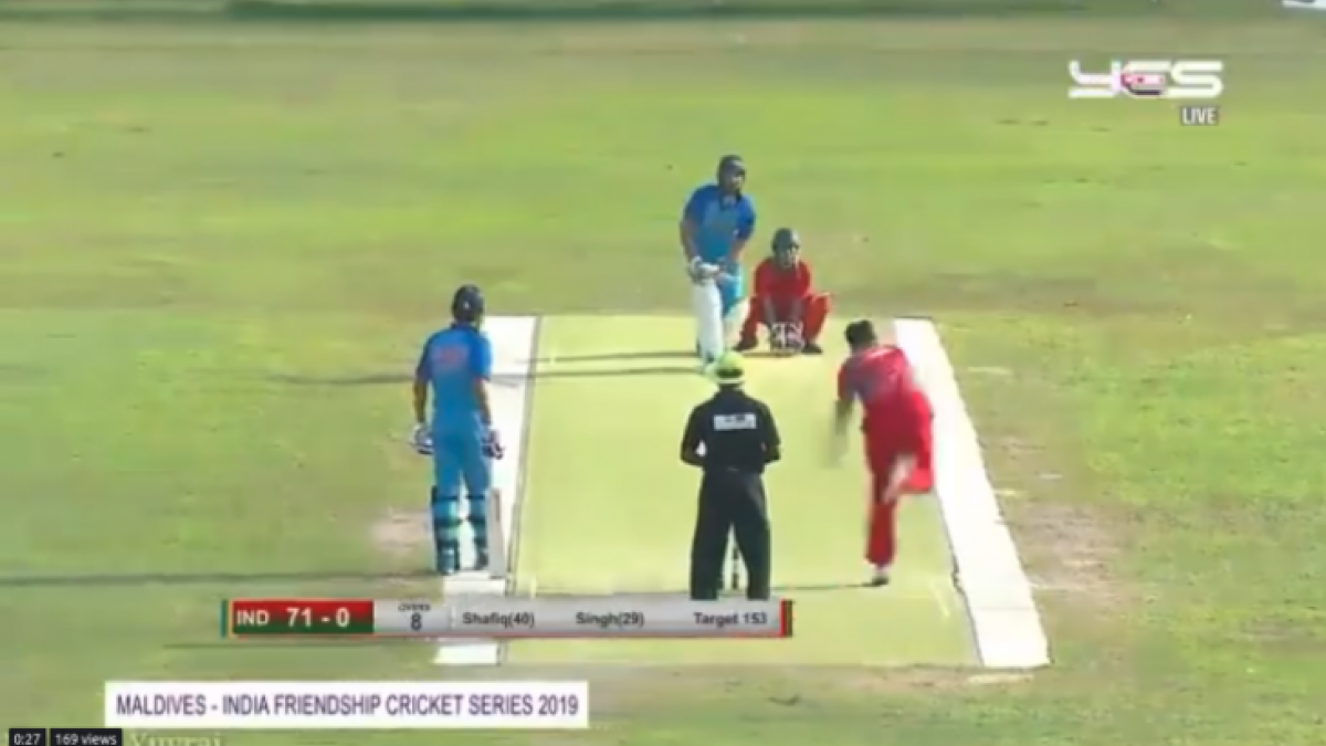 Yuvraj Singh's fresh reverse sweep six is a must watch on internet Yuvraj Singh's fresh reverse sweep six is a must watch on internet