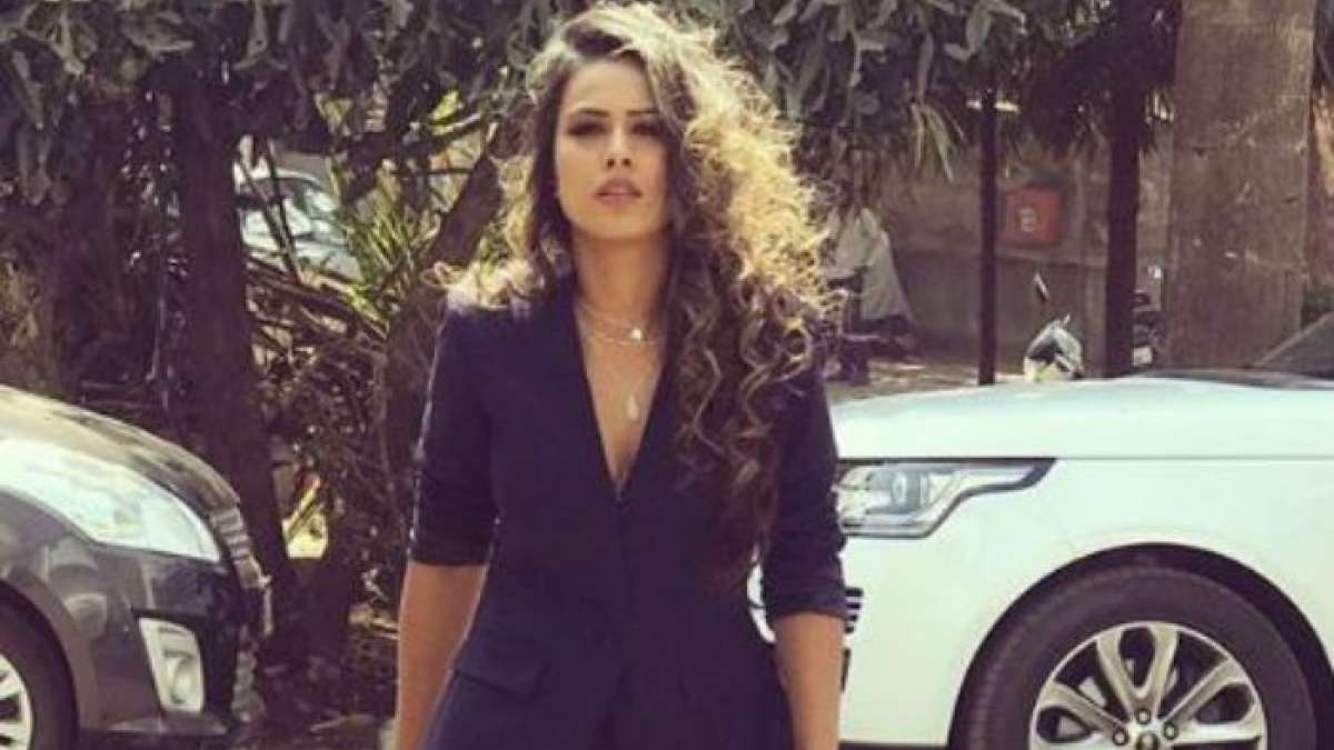 Like a boss! Nia Sharma rocks in blue suit look Like a boss! Nia Sharma rocks in blue suit look