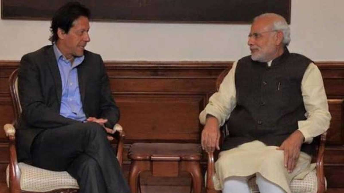 Pulwama Attack: "Give peace a chance", urges Imran Khan to PM Narendra Modi Pulwama Attack: "Give peace a chance", urges Imran Khan to PM Narendra Modi