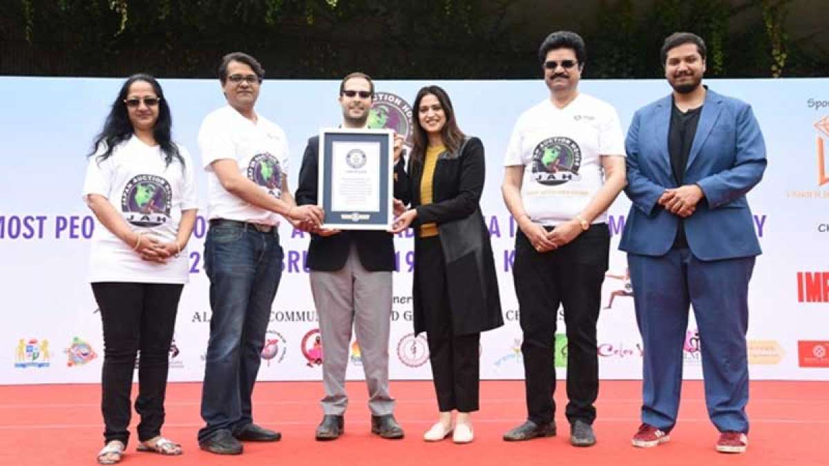 Historic Guinness World Record in yoga made in Hong Kong Historic Guinness World Record in yoga made in Hong Kong