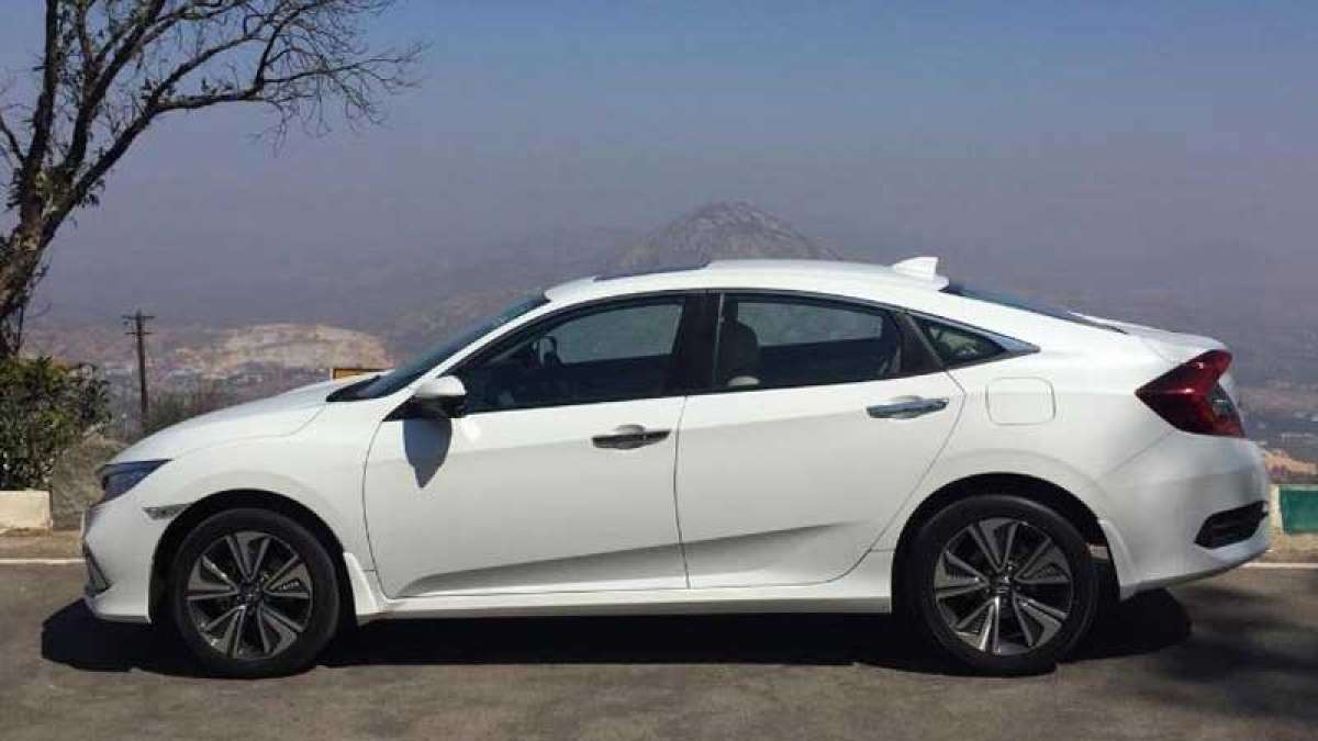 2019 Honda Civic launched in India at a price tag of Rs17.69 Lakh 2019 Honda Civic launched in India at a price tag of Rs17.69 Lakh