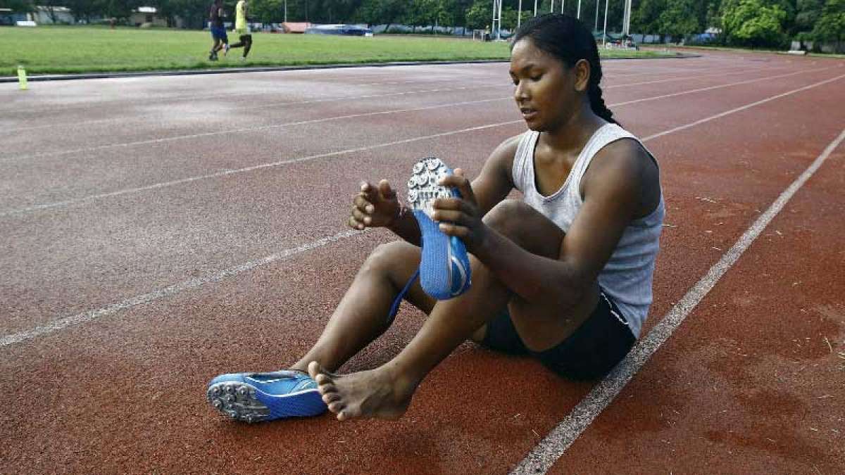 Swapna Barman gets customised shoes to fit her 12-toed feet Swapna Barman gets customised shoes to fit her 12-toed feet
