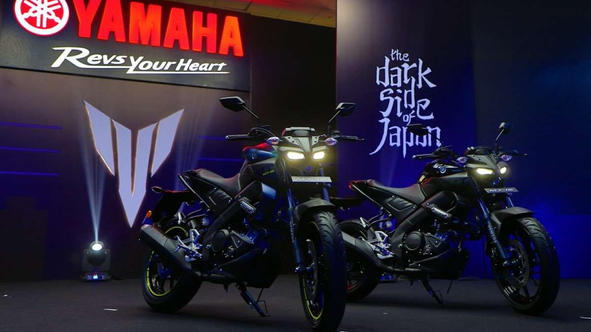 Yamaha MT-15 is available in two colour options -metallic black and dark matt blue. Yamaha MT-15 is available in two colour options -metallic black and dark matt blue.