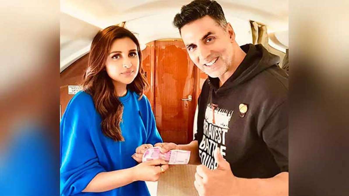 Parineeti Chopra returns money she owes to Akshay Kumar Parineeti Chopra returns money she owes to Akshay Kumar