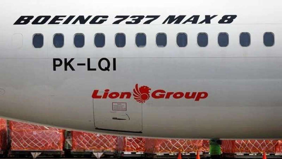 Boeing 737 Max blackboxes show 'similarities' between Ethiopian and Lion Air crashes Boeing 737 Max blackboxes show 'similarities' between Ethiopian and Lion Air crashes