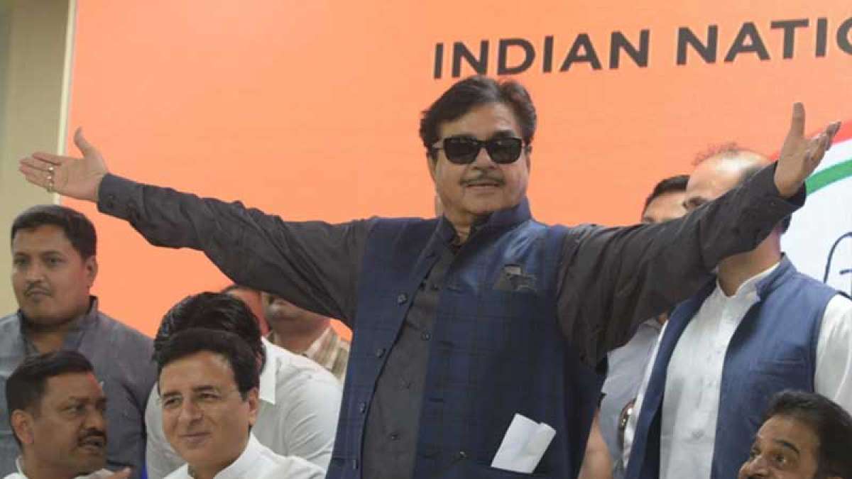 Shatrughan Sinha joins Congress, says BJP 'a one man show' Shatrughan Sinha joins Congress, says BJP 'a one man show'