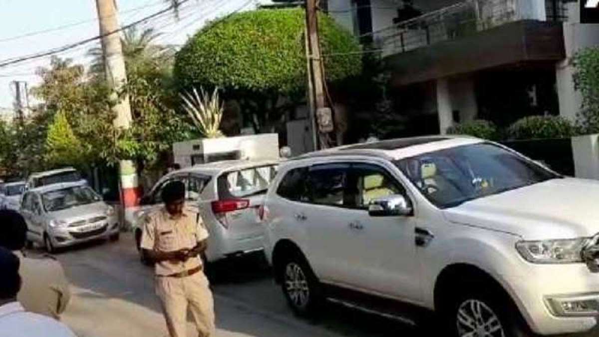 IT department raids Kamal Nath aides' residences in Delhi and Indore IT department raids Kamal Nath aides' residences in Delhi and Indore