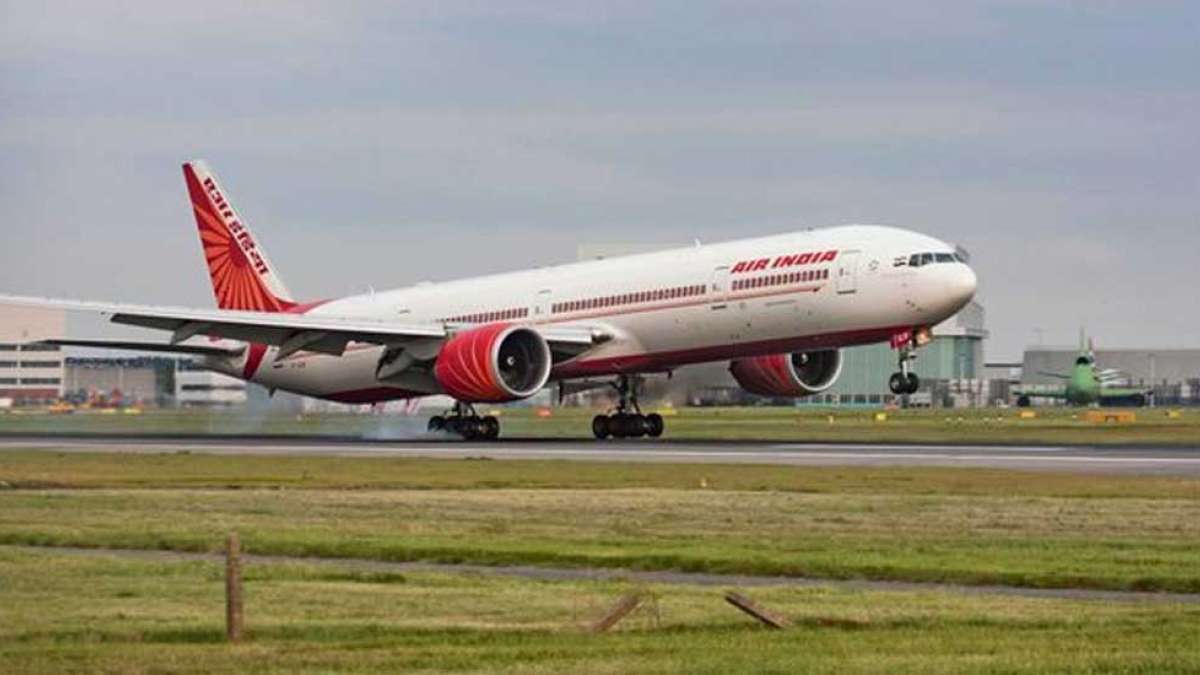Air India may hire Jet Airways' co-pilots on short-term contracts Air India may hire Jet Airways' co-pilots on short-term contracts