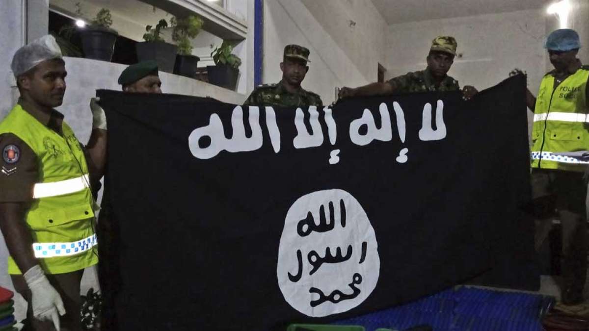 Islamic State claims 3 terrorists blew themselves in Sri Lanka Islamic State claims 3 terrorists blew themselves in Sri Lanka