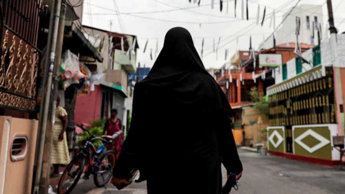 Shiv Sena demands burqa ban in India, taking note from Sri Lanka Shiv Sena demands burqa ban in India, taking note from Sri Lanka