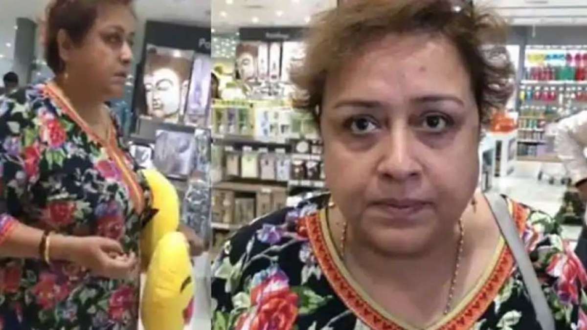 Delhi aunty who made disgusting rape remark on a girl wearing short dress apologises Delhi aunty who made disgusting rape remark on a girl wearing short dress apologises