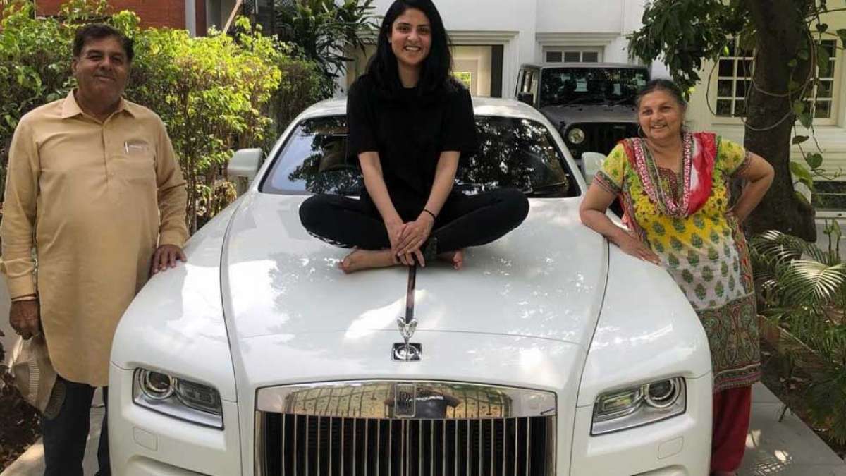 Rapper Badshah's new ride is Rolls-Royce Wraith worth Rs 6.46 crores Rapper Badshah's new ride is Rolls-Royce Wraith worth Rs 6.46 crores