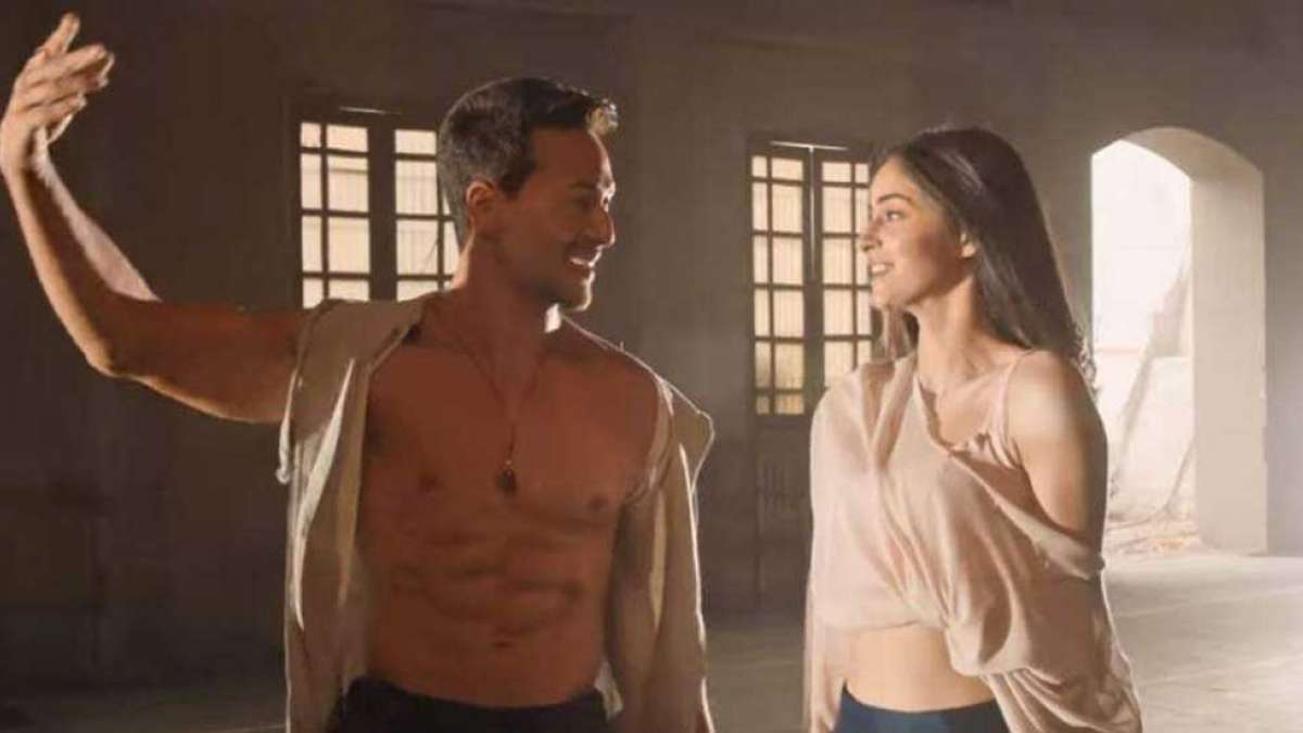 SOTY 2 Fakira song: Ananya Pandey, Tiger Shroff pump up love with chemistry SOTY 2 Fakira song: Ananya Pandey, Tiger Shroff pump up love with chemistry