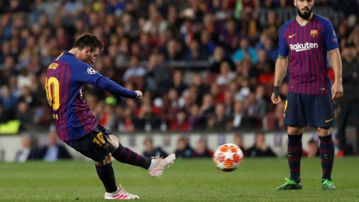 Brazil footballer Pele hails Messi after 600th goal landmark Brazil footballer Pele hails Messi after 600th goal landmark