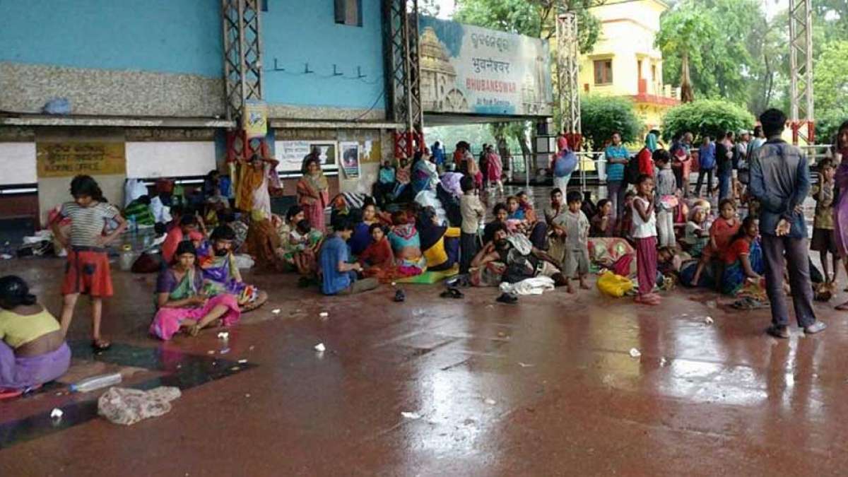 Cyclone Fani affects 1.48 lakh people, 37 killed: Reports Cyclone Fani affects 1.48 lakh people, 37 killed: Reports