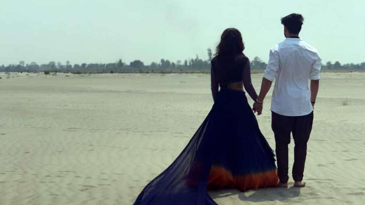 Ranjhana First Look: Hina Khan shares a picture with Priyank Sharma Ranjhana First Look: Hina Khan shares a picture with Priyank Sharma
