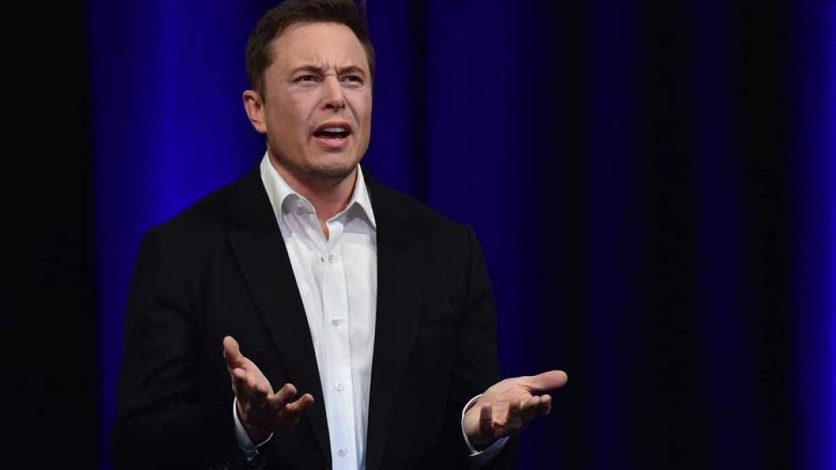 Elon Musk in trouble for calling a cave diver a pedophile Elon Musk in trouble for calling a cave diver a pedophile