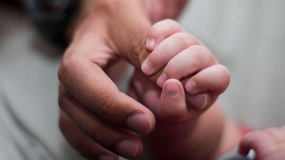 Men have a biological clock too: Read details from a study Men have a biological clock too: Read details from a study