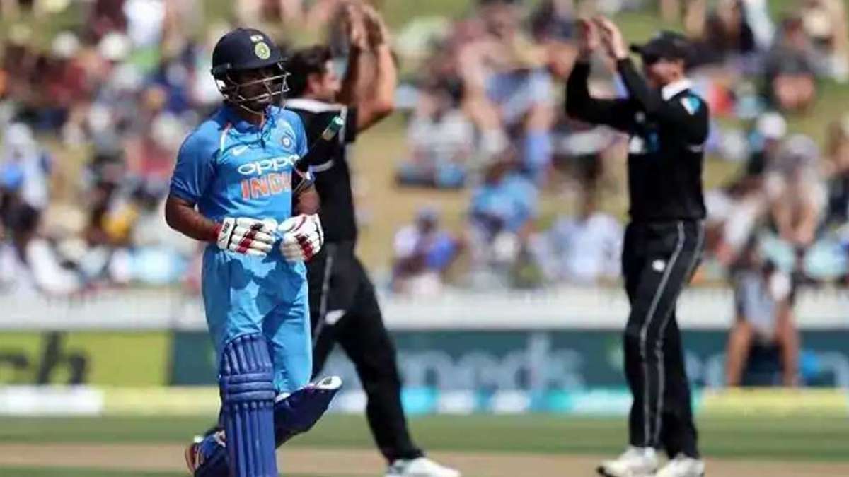 India vs New Zealand Warm-up match: India lose by 6 wickets, Virat Kohli stays calm India vs New Zealand Warm-up match: India lose by 6 wickets, Virat Kohli stays calm