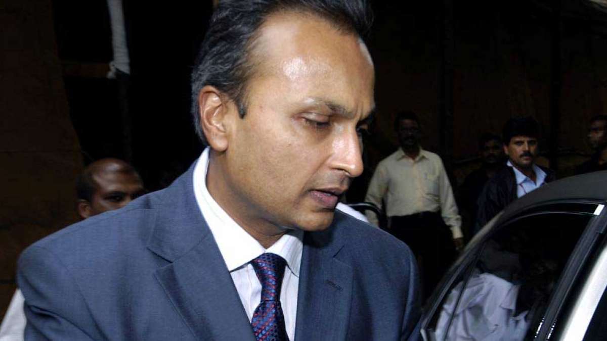 Anil Ambani may sell 92.7 Big FM for Rs 1200 crores Anil Ambani may sell 92.7 Big FM for Rs 1200 crores