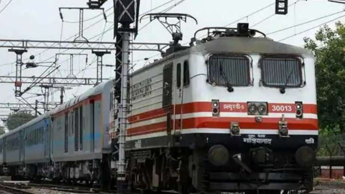 Indian Railways drops 'massage' service on train proposal Indian Railways drops 'massage' service on train proposal