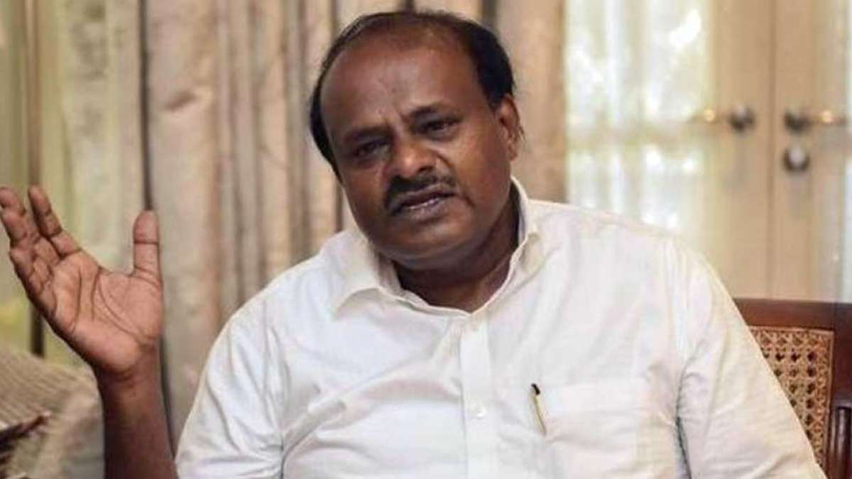 "You voted for Modi go bother him": Kumaraswamy's rant at protesters in a village "You voted for Modi go bother him": Kumaraswamy's rant at protesters in a village