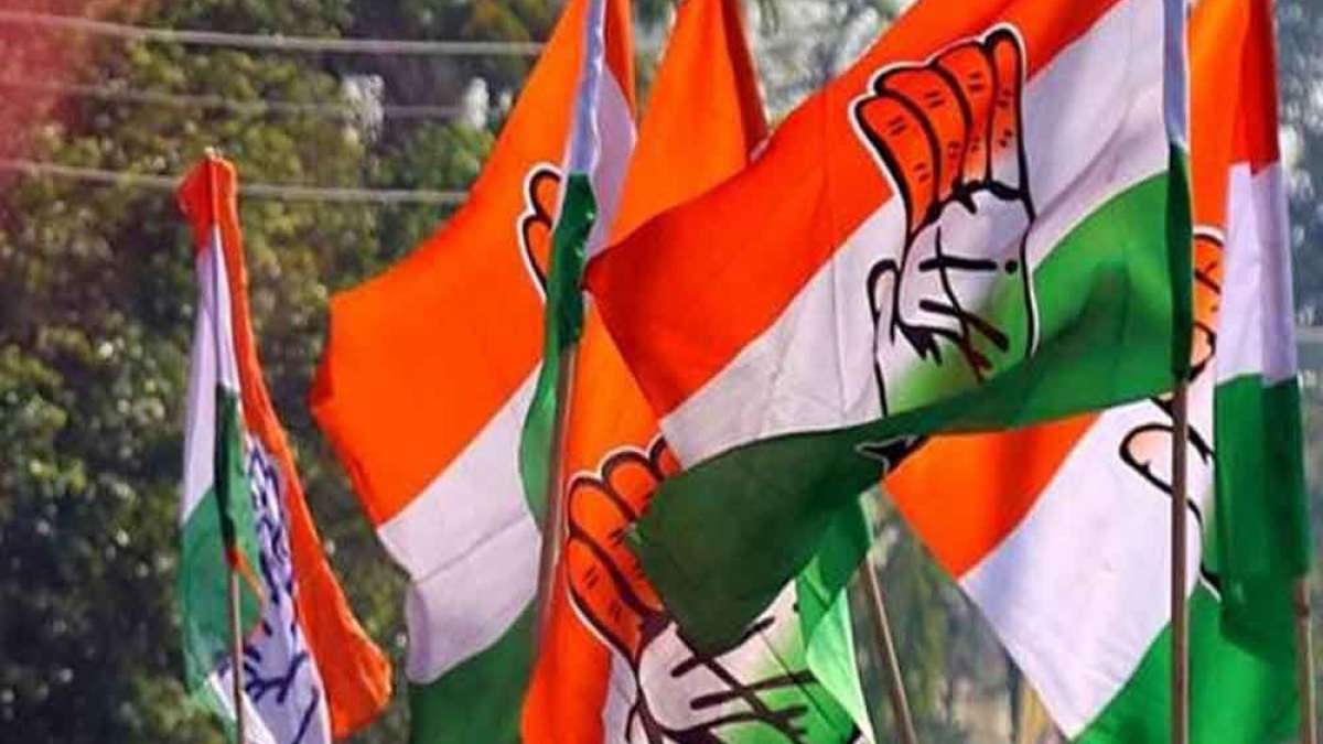 In Karnataka, two Congress MLAs quit, BJP keeps a close watch In Karnataka, two Congress MLAs quit, BJP keeps a close watch