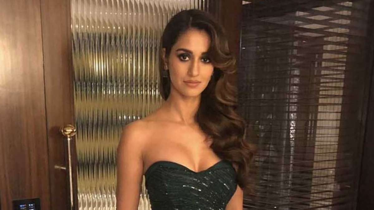 Disha Patani Olive green dress mirror selfie is a must watch Disha Patani Olive green dress mirror selfie is a must watch