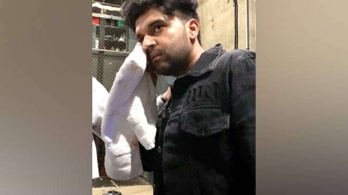 Singer Guru Randhawa attacked from behind in Vancouver Singer Guru Randhawa attacked from behind in Vancouver